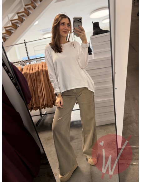 T-Shirt Over Ruby Bianco